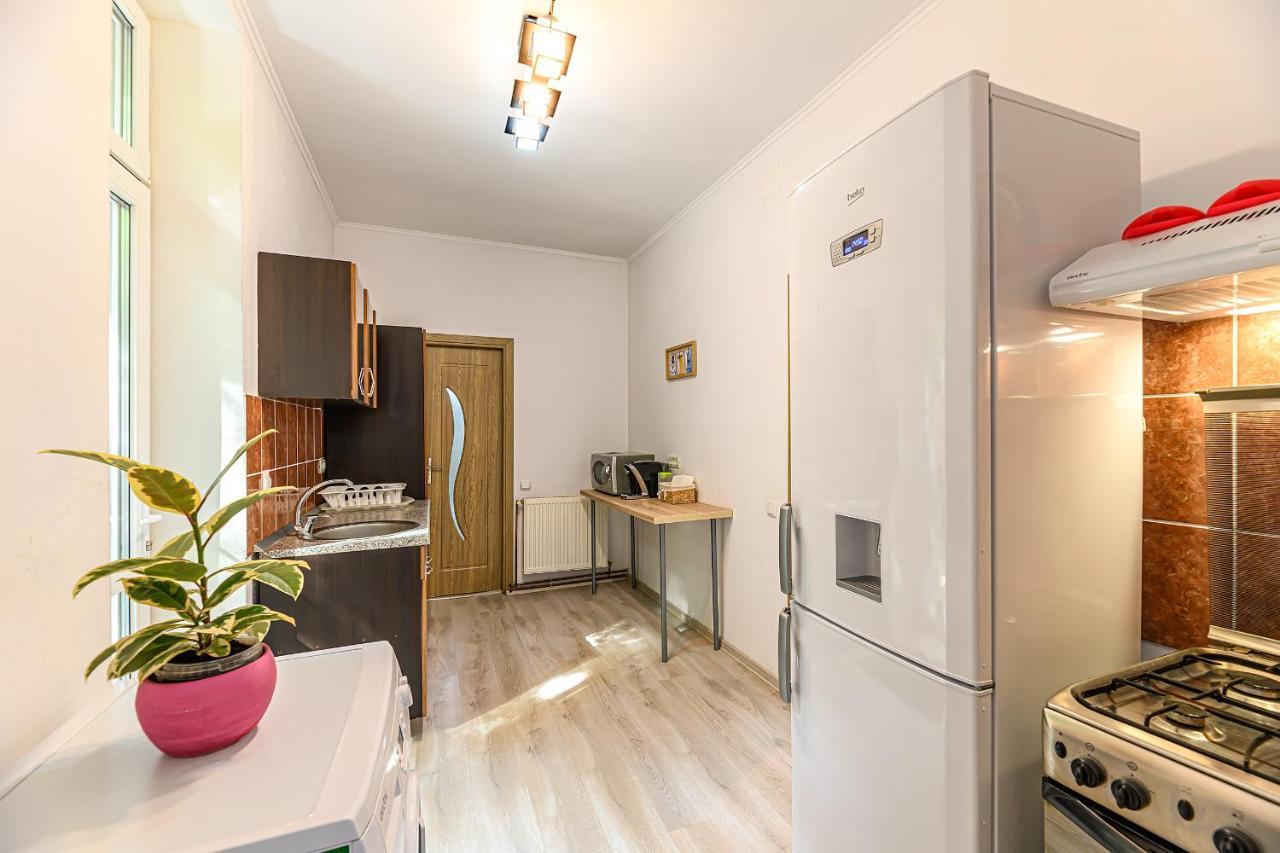 Mountain Oasis Apartment ซินายา ภายนอก รูปภาพ